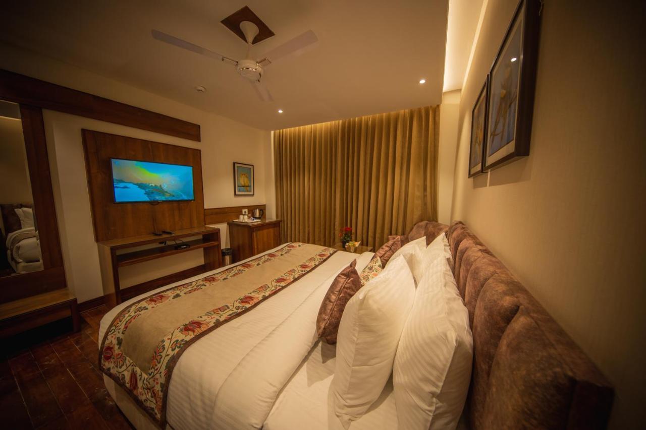 Justa Grand View Resort & Spa, Manali ภายนอก รูปภาพ